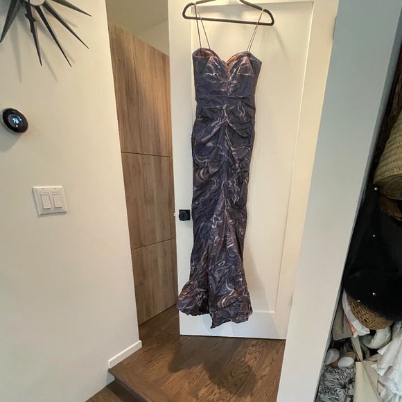 Nicole Miller Signature Taffeta Gown - Picture 3 of 5